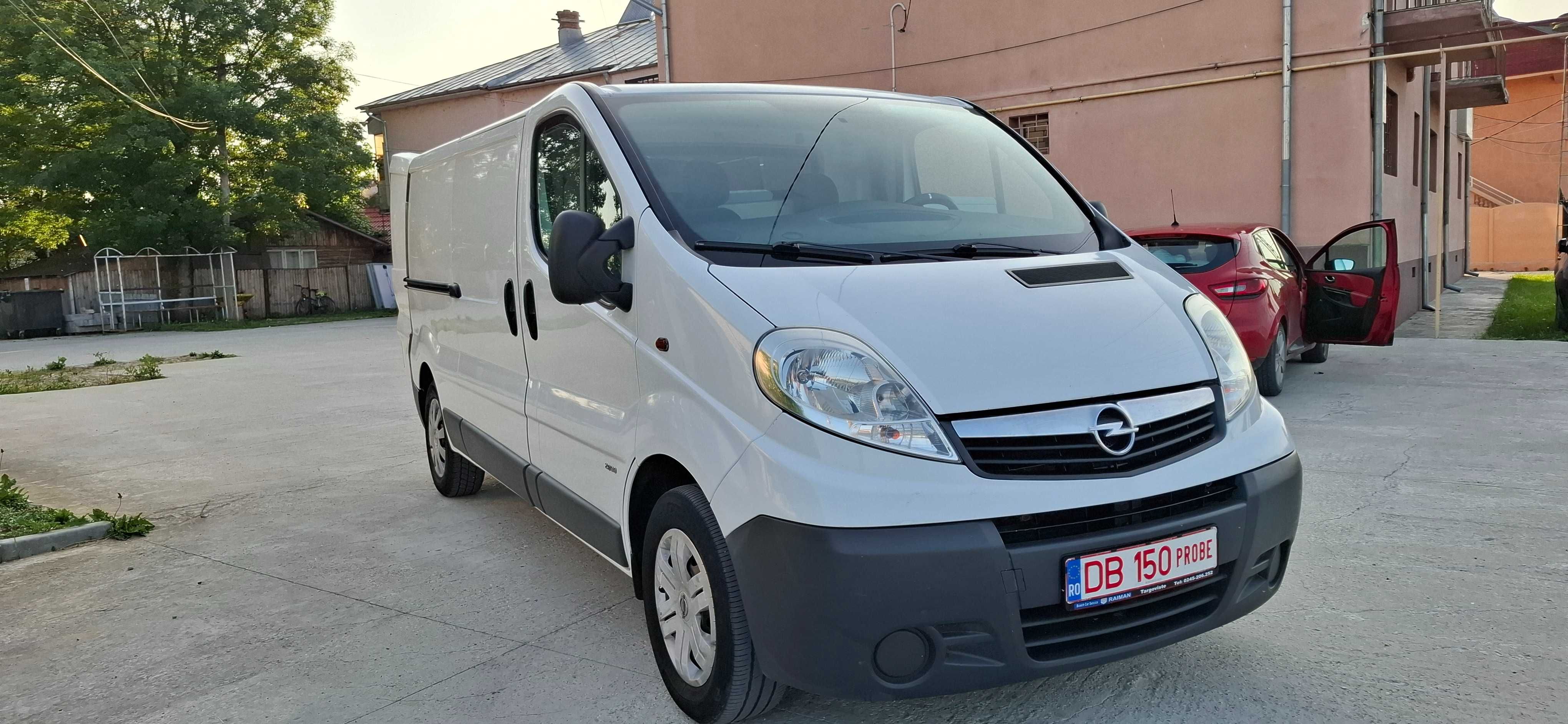Opel Viavaro Extra Lung/AN 2012/Navi/2.0 Diesel 114/A C/218000 km/E 5