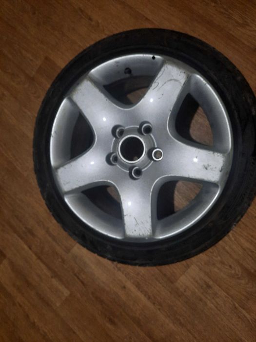 Продам колесо на Vollkswagen