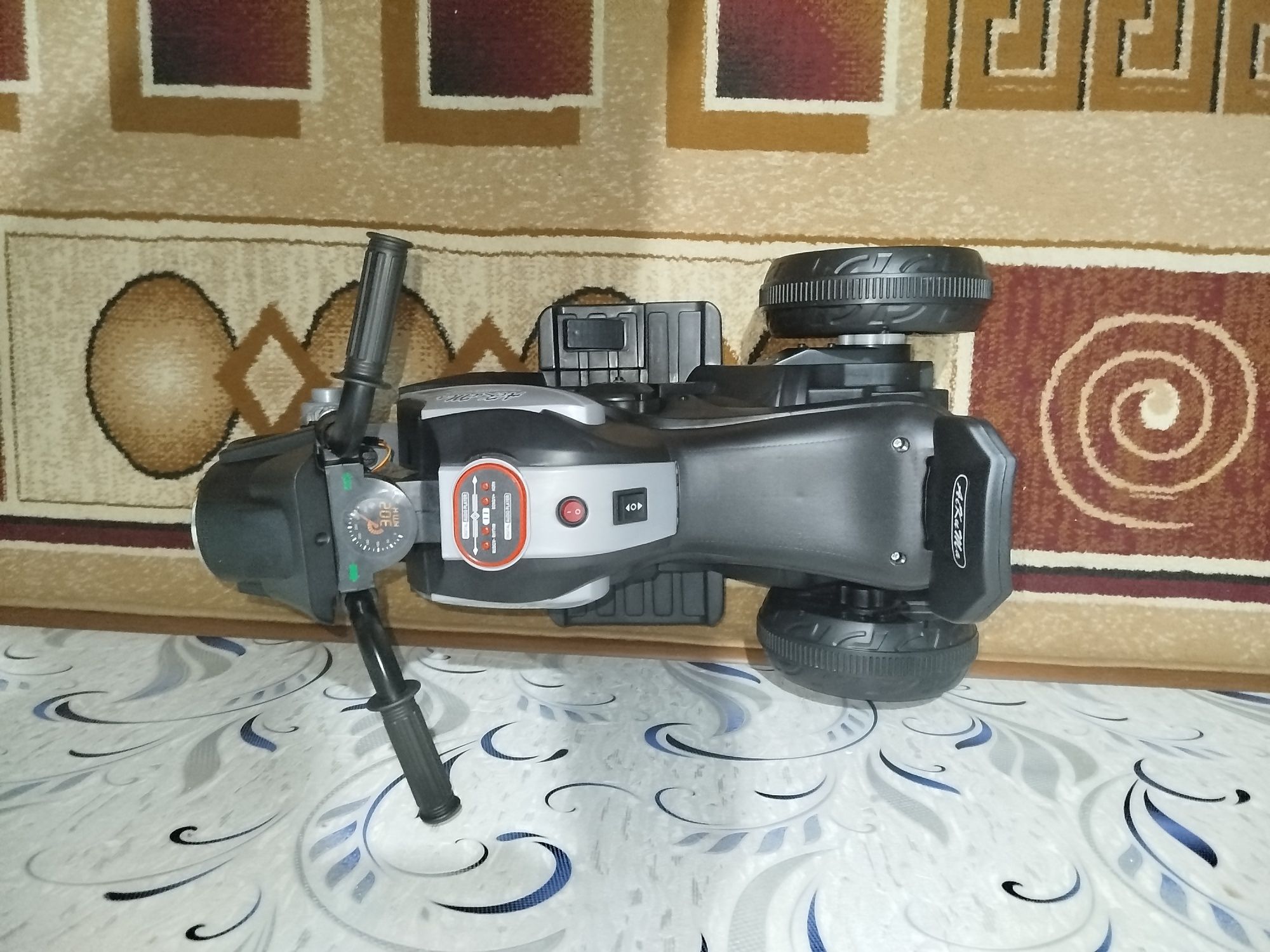 Elektron motosikl bolalar uchun. Yap yangi.