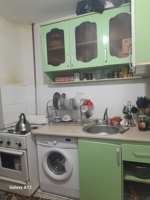 Чирчик шахар 
3-микрораён 
#2-хона 1-этаж 
Квартира сирочни сотилад