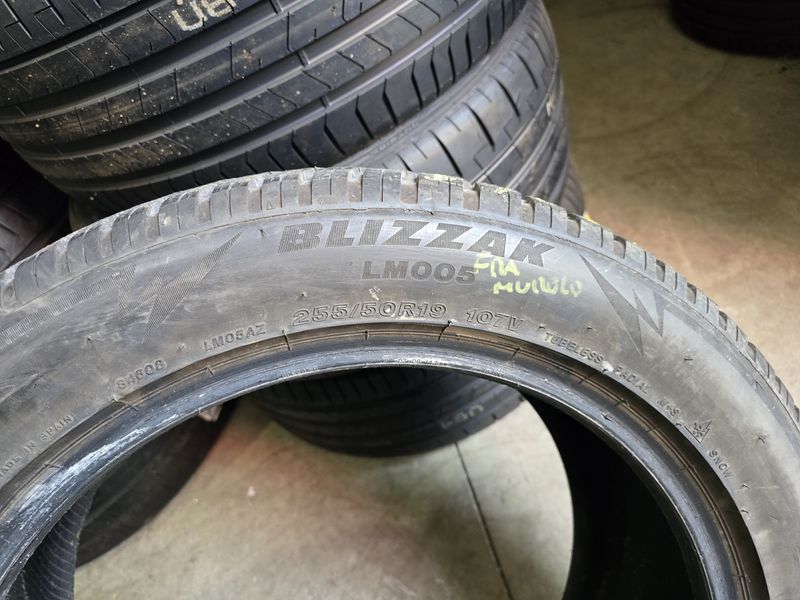 255/50/19 BRIDGESTONE 2бр