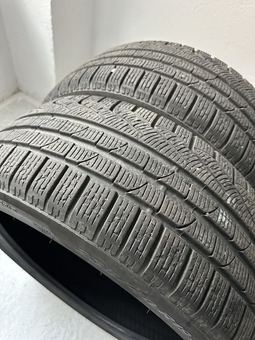 Vand set 2 anvelope 235/40/19 Pirelli Sottozero iarna