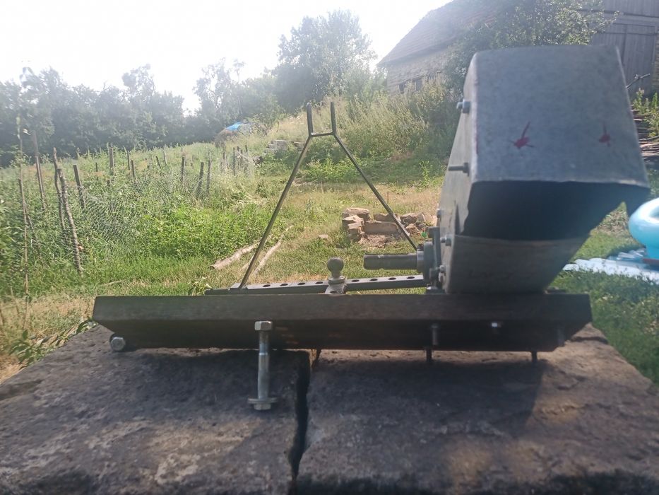 Tocator Crenci dupa tractor