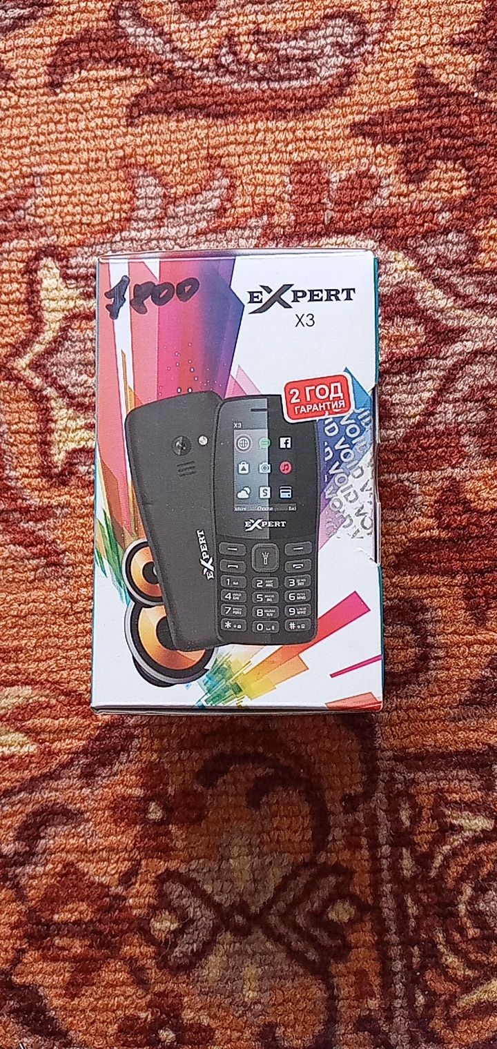 Срочно продам!телефон Expert x3