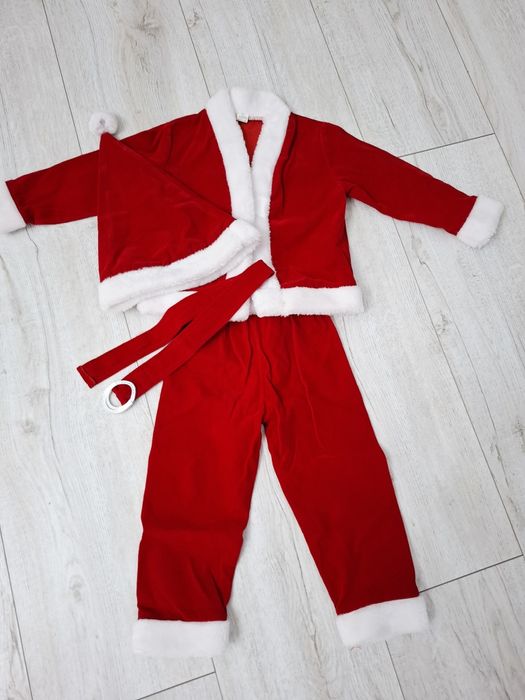 Продаю костюм Санта Клауса для детей 3–5 лет.