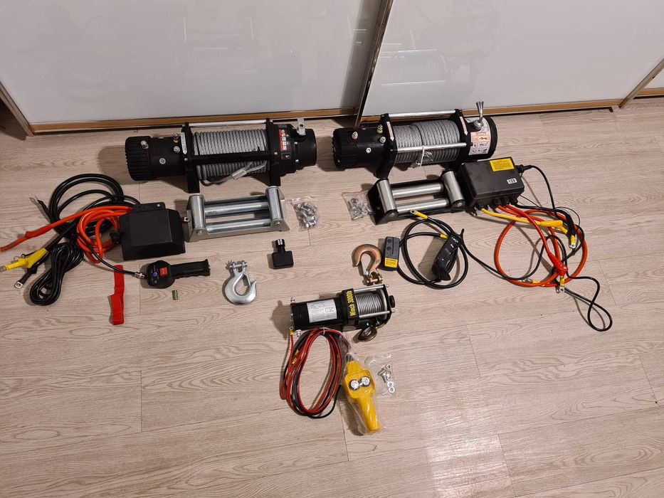 Lichidare stoc TROLII AUTO 12V 13500LBS NOI cu Factura si Garantie