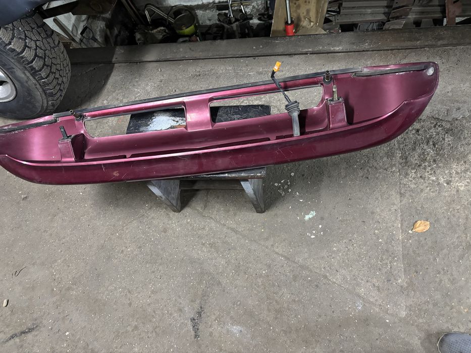 Споллер переднее крыло тойота сюрф 130 кузов.