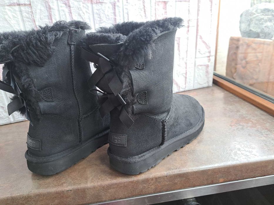 дамски ботуши,зимни обувки,боти,апрески,UGG номер38