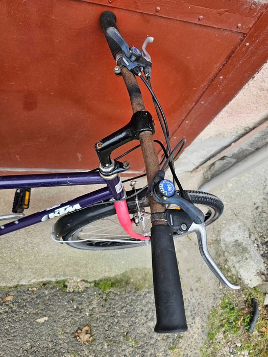 Bicicleta ktm 26 inch cu butuc pedalier defect