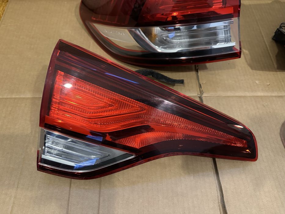 Stopuri / Triple Renault Scenic 4, 2016-2022, Edge light design