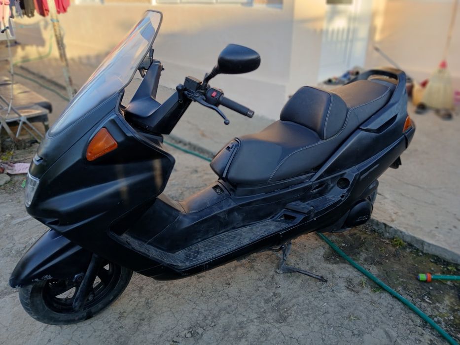 Vând sau schimb.  Preț 2700 lei neg