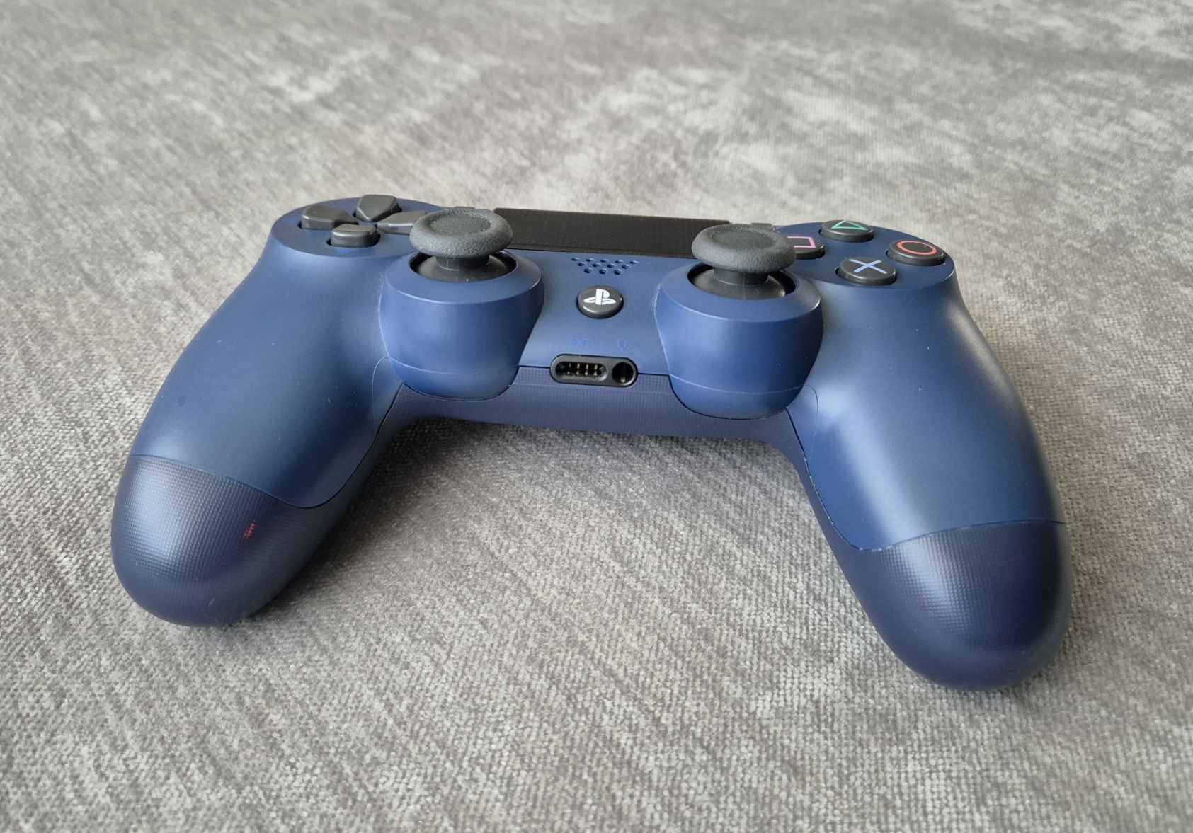 Controller Sony DualShock 4 v2 pentru PlayStation 4 Midnight Blue