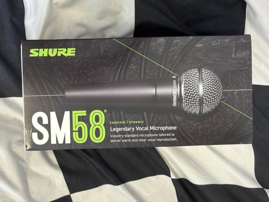 Microfon Shure SM58 cu fir