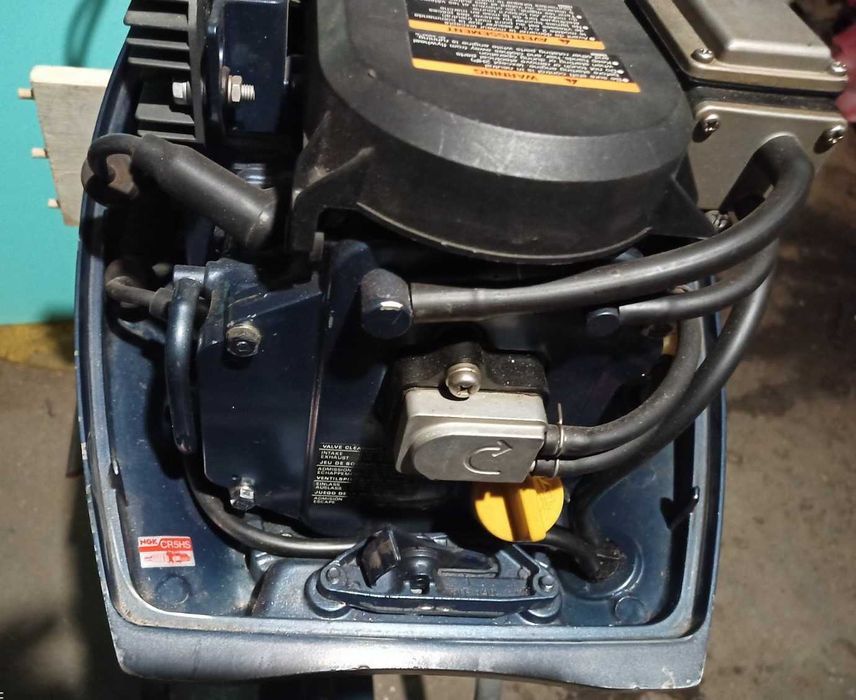 Извънбордов двигател YAMAHA 8 коня