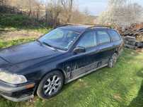 Volvo V40 99 г 1.9 95кс колата се продава на части