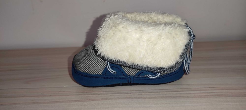 Топли бебешки буйки