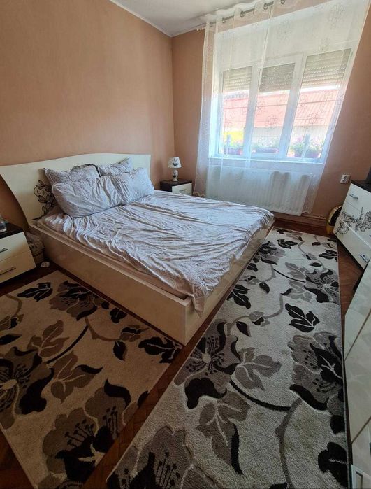 Casă de vânzare in Stei