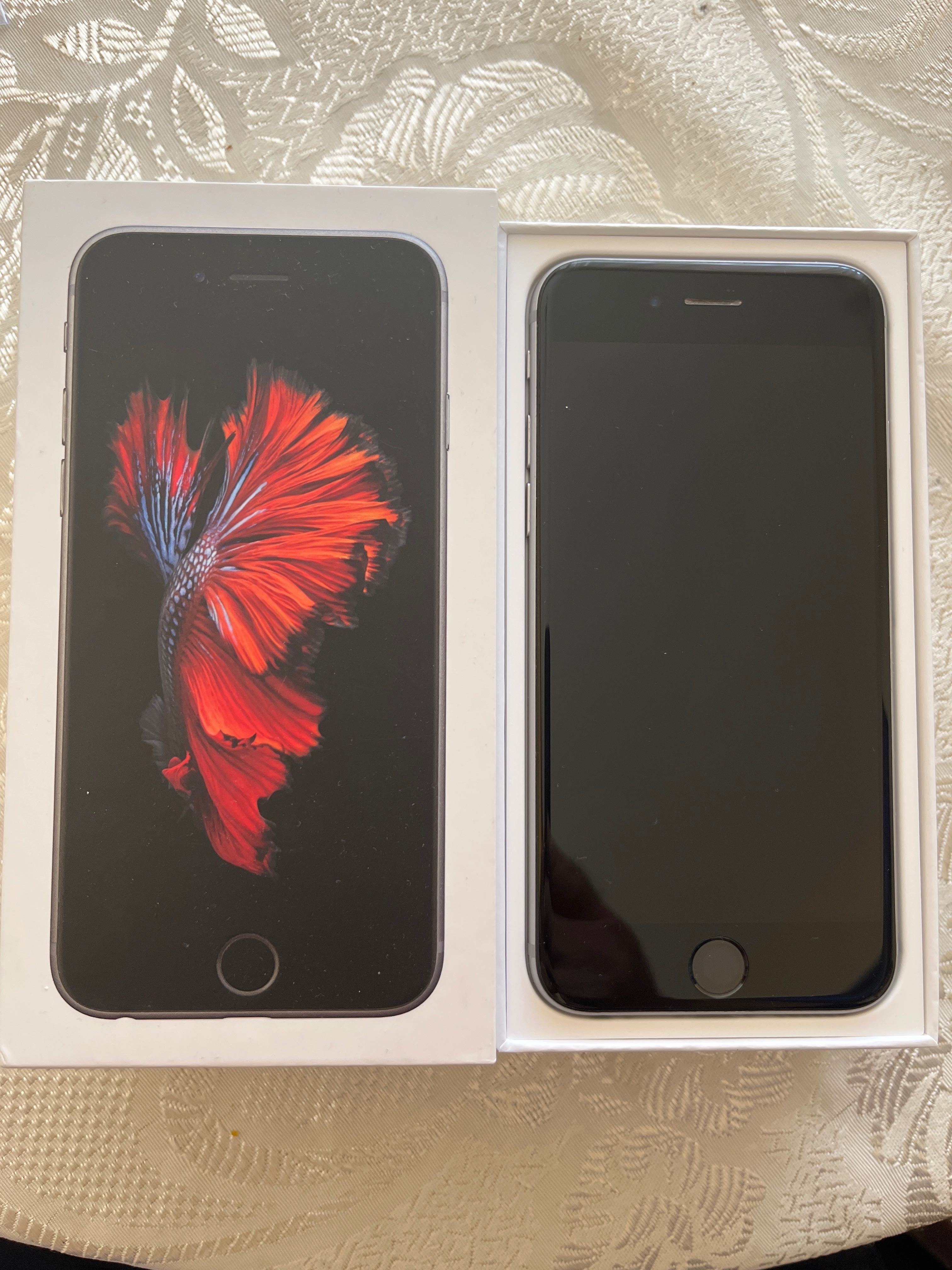 Продавам iPhone 6s употребяван.