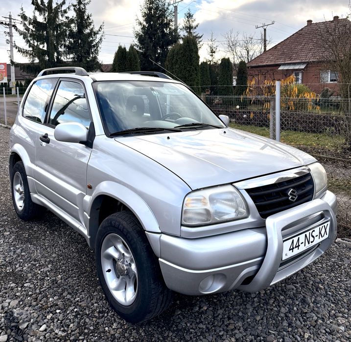 Suzuki Grand Vitara 1.6i 16V 96CP 4x4 Mic\Mare