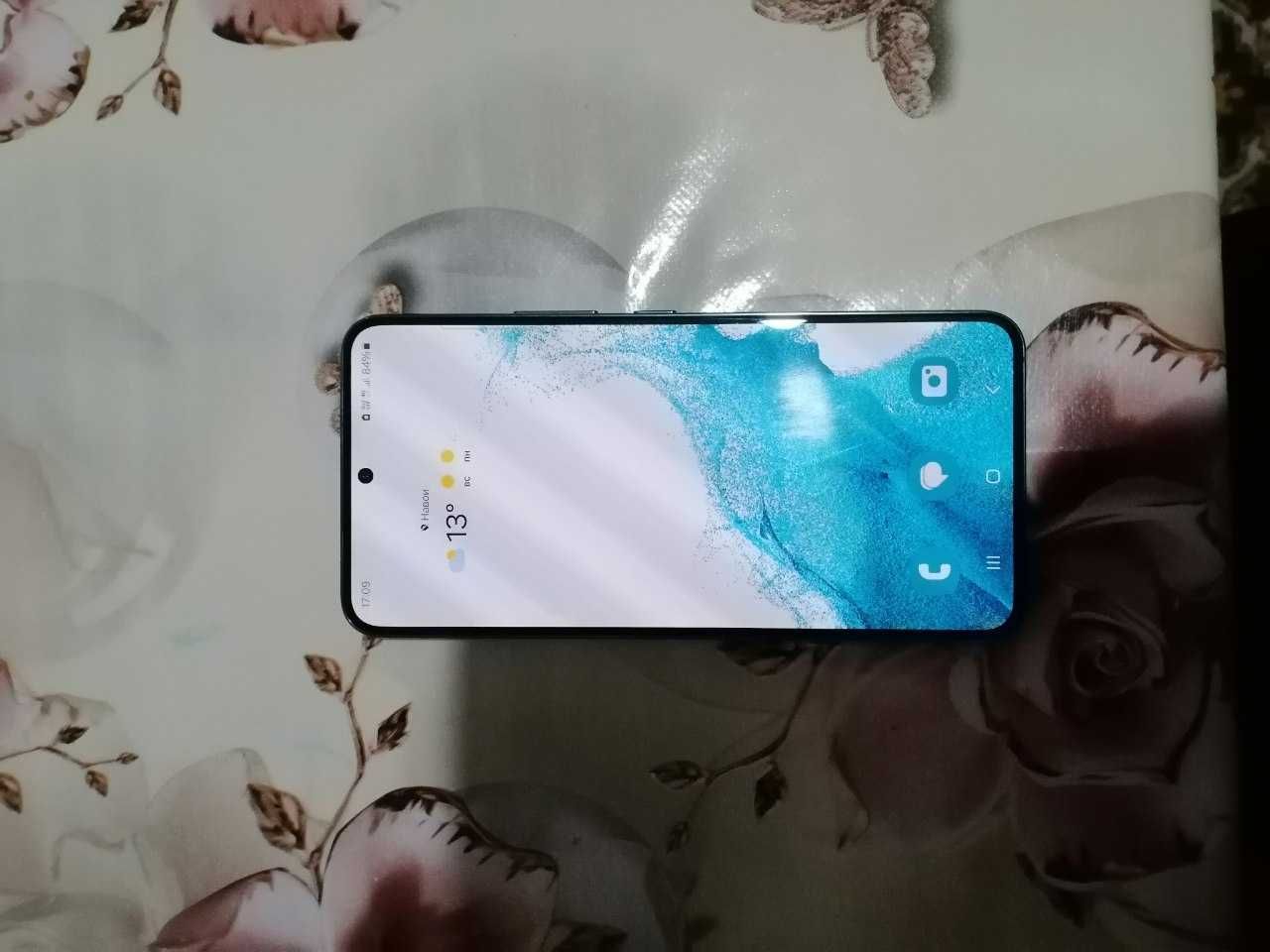 Samsung S22 8/128