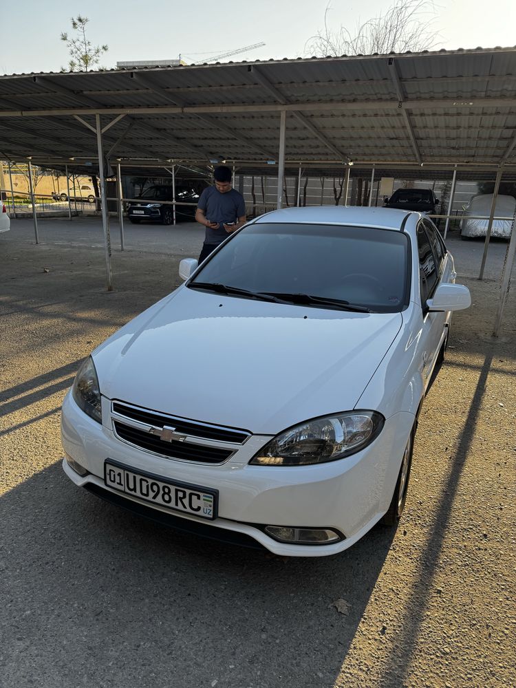 Chevrolet gentra 2018