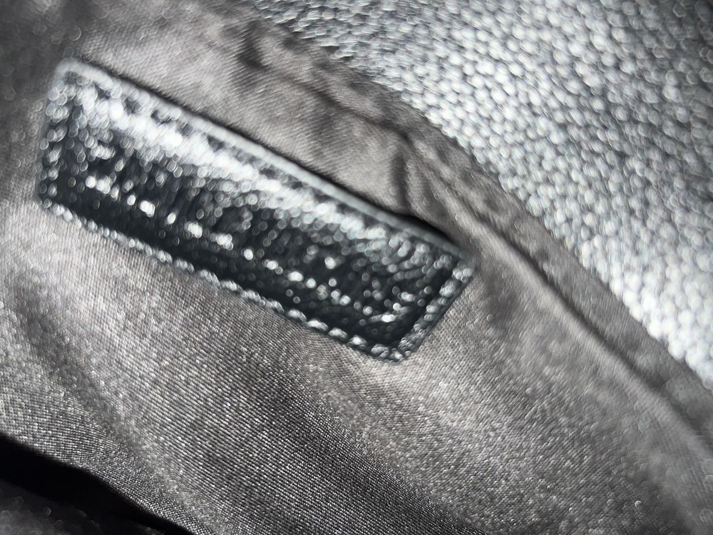 Vand geeanta zadig & voltaire
