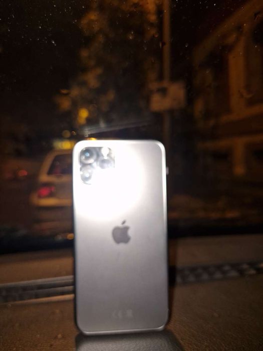 Vând iPhone 11 pro