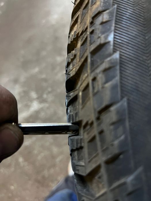 225 55 18 Yokohama Geolandar A/T IARNA OFF ROAD