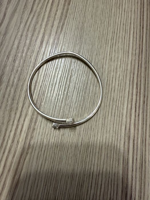 Твърда сребърна гривна със сертификат