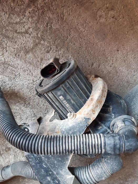 Pompa aer secundar vw passat b5 b5.5 1.6 1.8 benzina