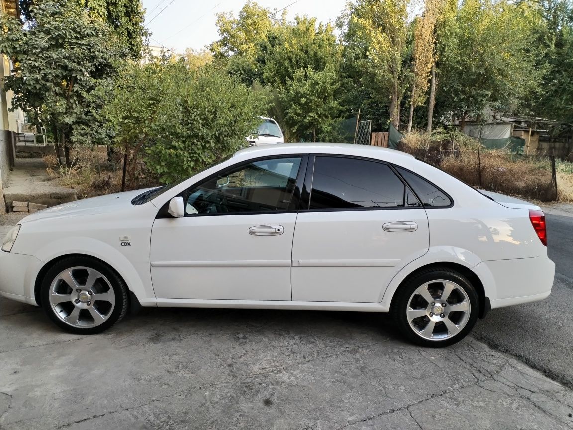 Ласетти автомат сотилади йли 2010
