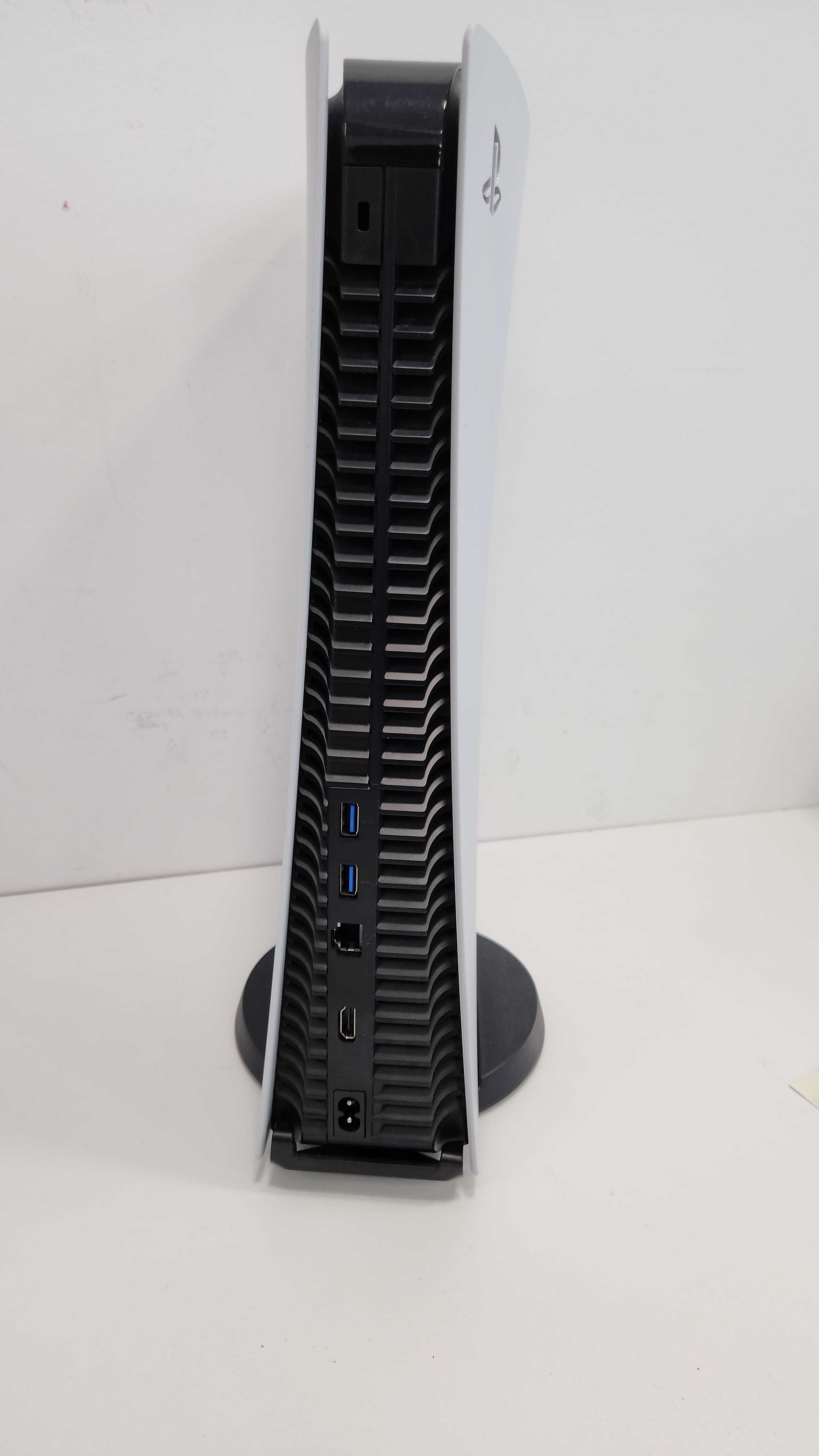 PlayStation 5 Digital Edition (Ag8 Tudor1/B73372) – Garantie 2 Ani!