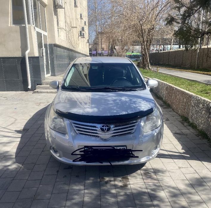 Автомибиль Toyota