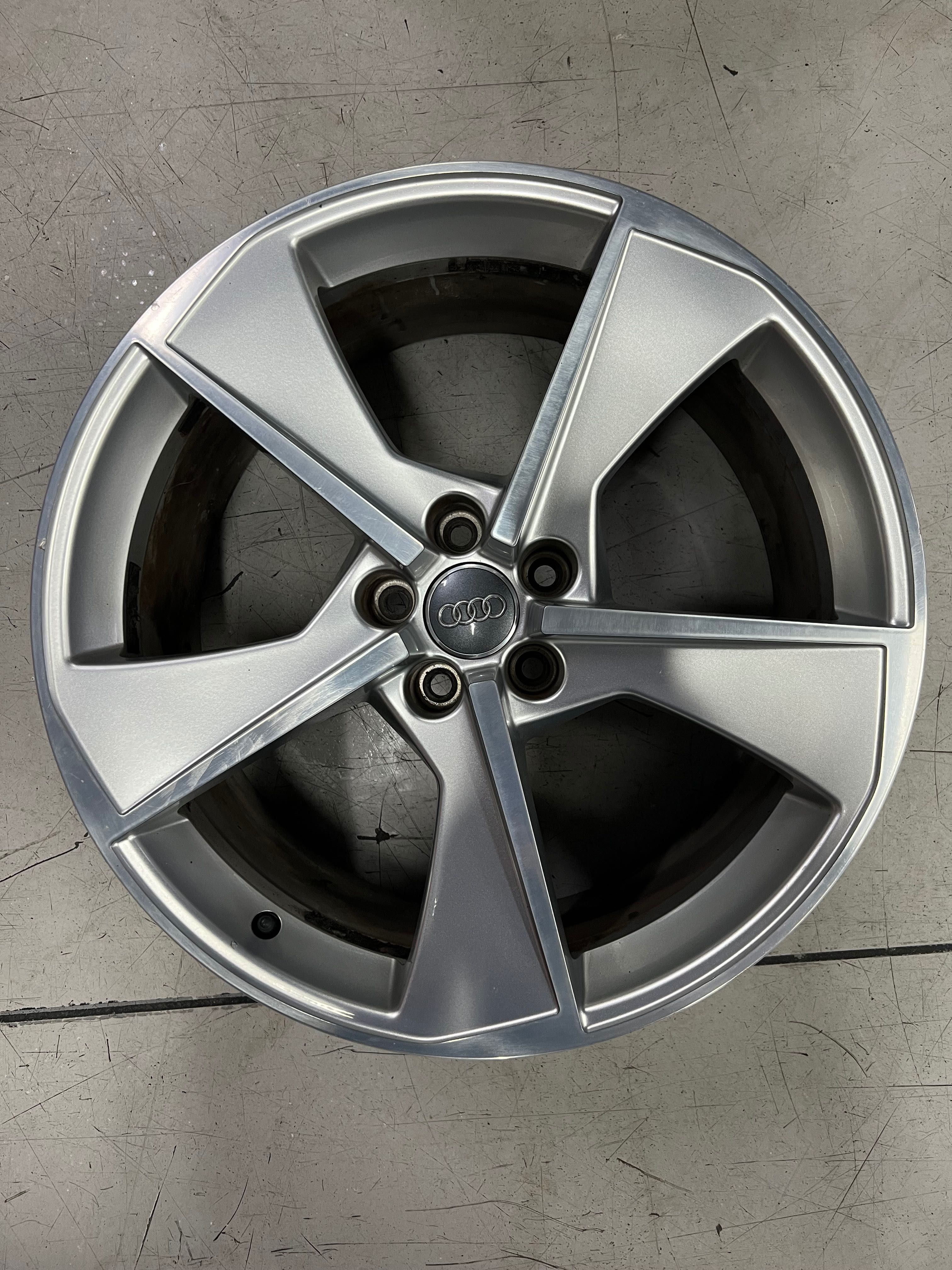 Jante originale Audi Q7, Q8, Q5 R20