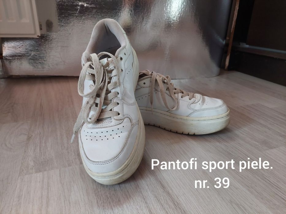 Pantofi piele numărul 39