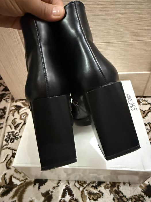 Зимние полусапоги 37