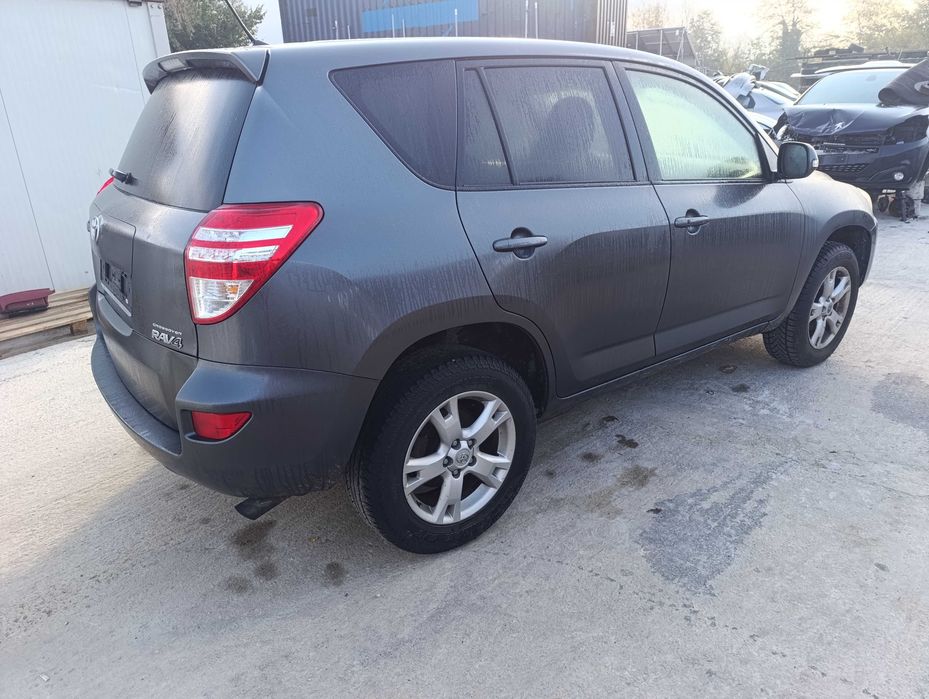 Тойота рав 4 / Toyota rav 4 след 2006 - на части
