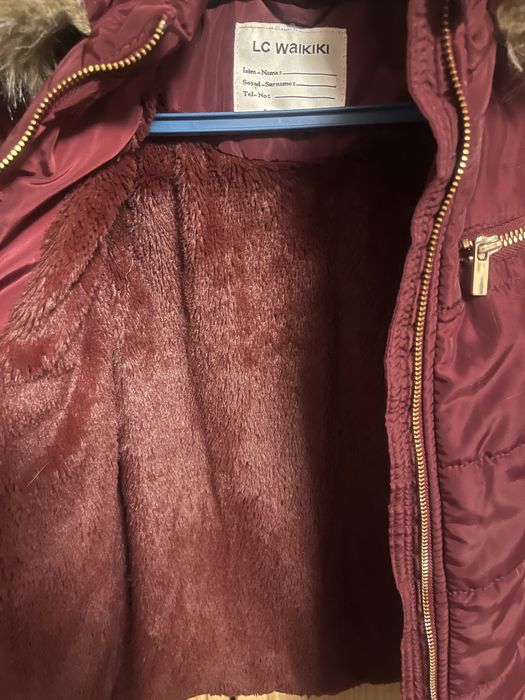 Продам куртку для девочки