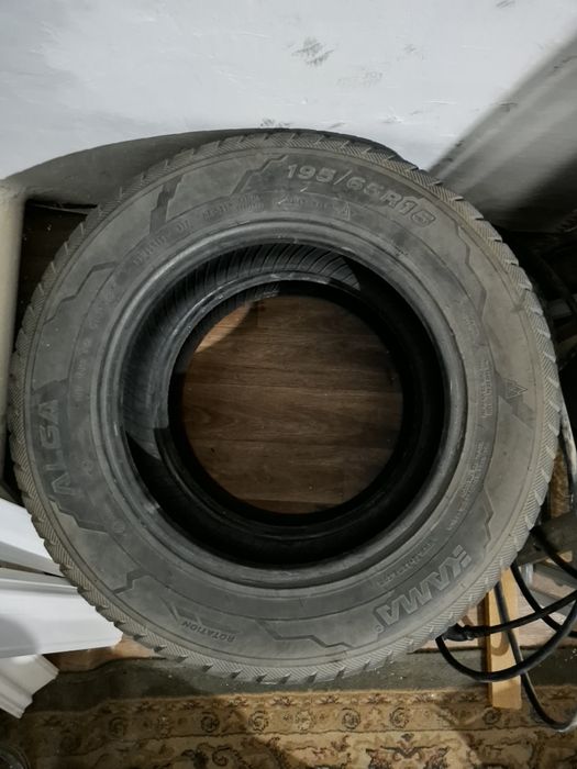 Продам зимний покрышка комплект  195/65/15