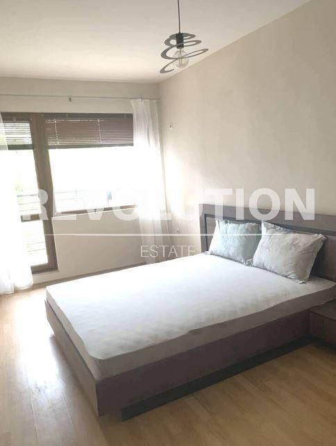 Двустаен апартамент в района на Окръжна болница!