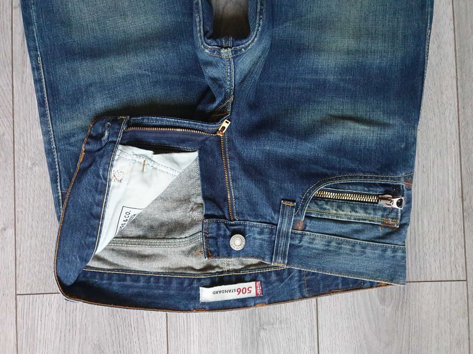 Blugi LEVI'S 506 Standard - Marime W32 L34 (Talie 85 cm)