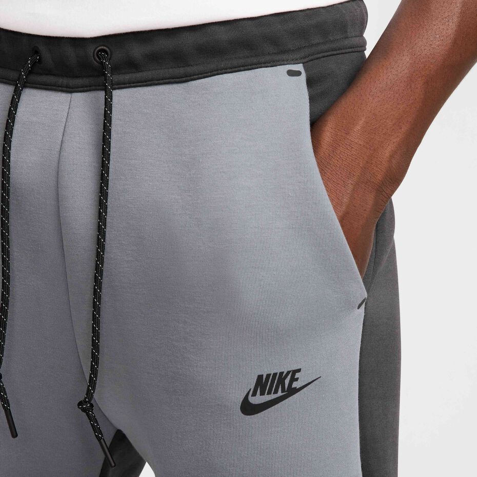 Nike Tech Fleece Joggers ОРИГИНАЛНО мъжко долнище - S/M/L/XL