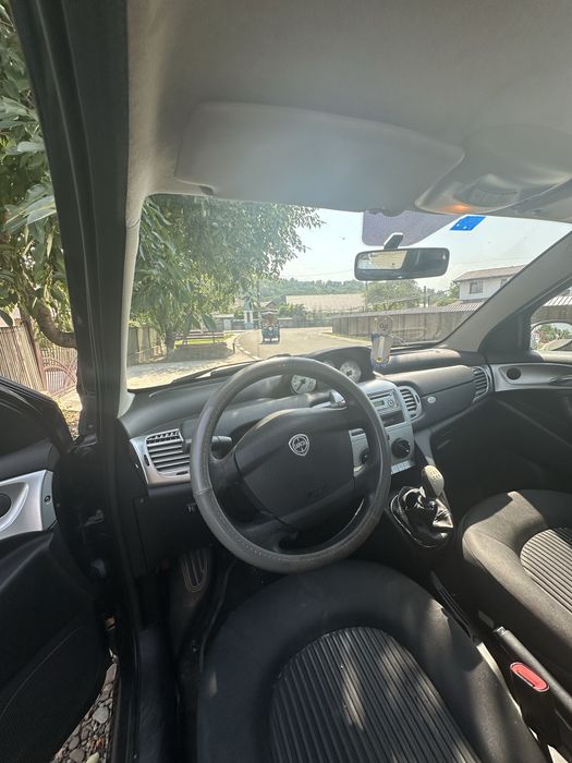 Lancia ypsilon negociabil an 2009