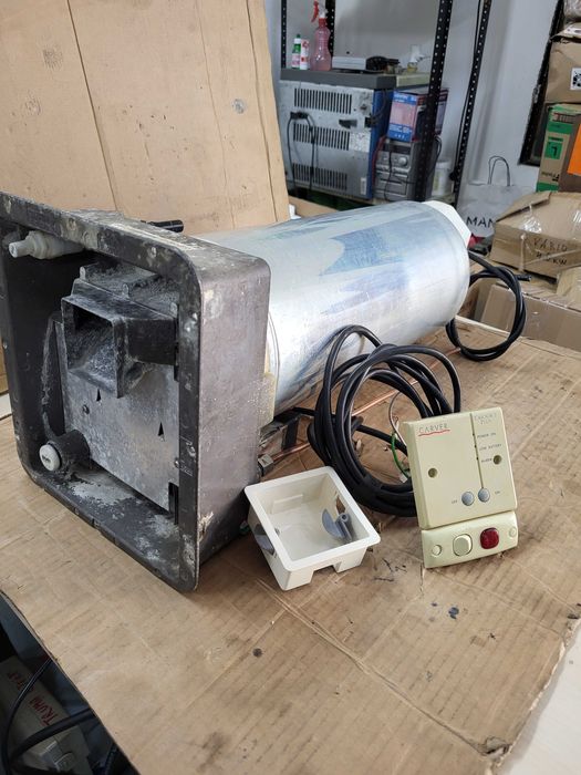 Газов бойлер каравана кемпер Carver Cascade газ 220V