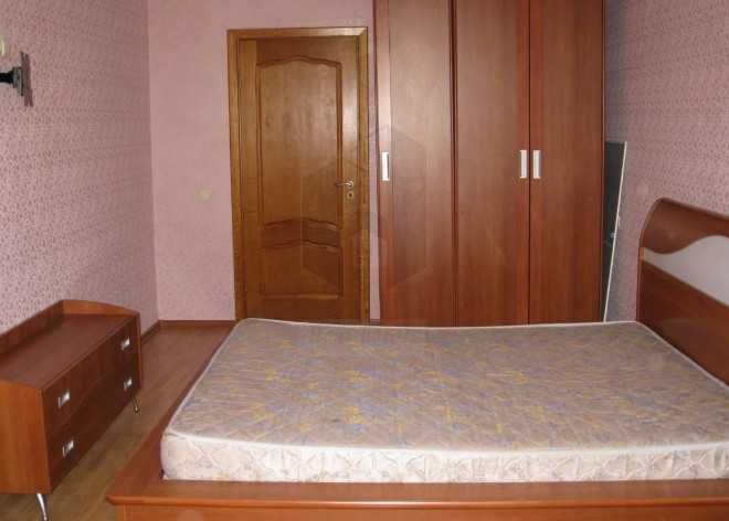 Дава се под наем Тристаен апартамент в Пловдив, Централна гара - 88 кв.м за 418.2 € - Снимка #1