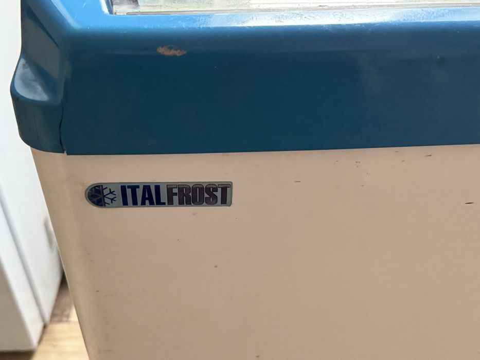 Продам морозильную камеру фирмы  ITALFROST.