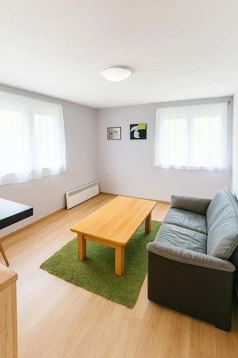 Изгоден ДВУСТАЕН апартамент в кв. Христо Смирненски