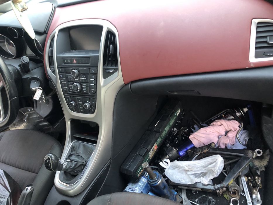 Plansa bord opel astra j