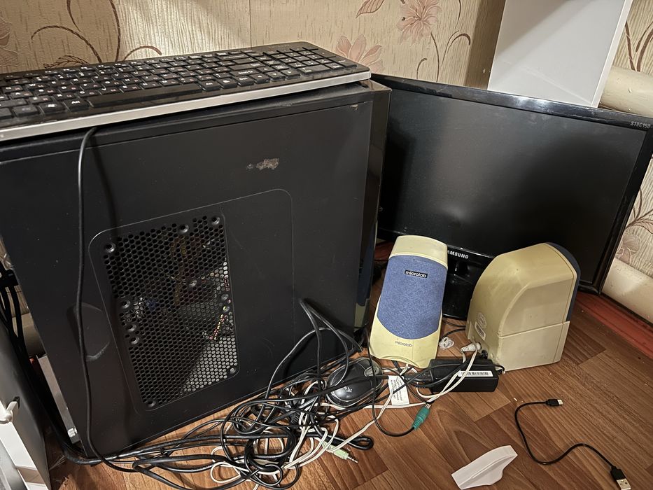Компьютер колонки в подарок