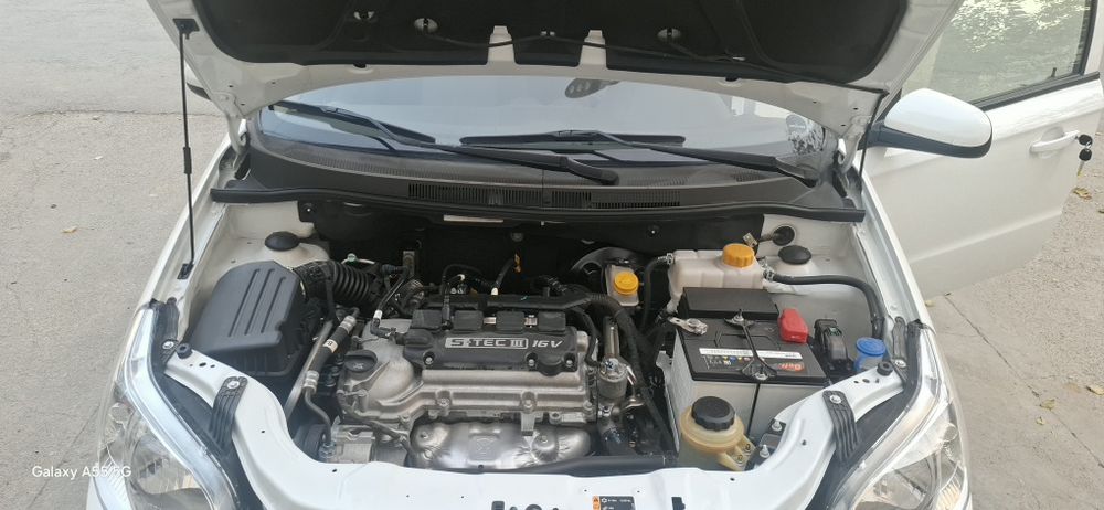 Neksya 3.moshina o'zimniki benzin da yurgani 91000km .yili 2021